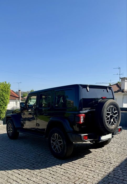 Jeep Wrangler Sahara 4x4 Auto | Nacional | 61 mil km |