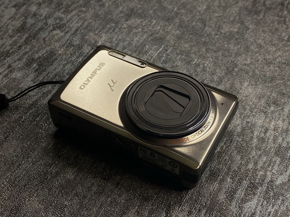 Olympus Mju/Stylus 9010 HyperCrystal View