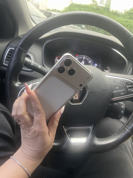 Iphone 17 pro max неверлок 256 гб