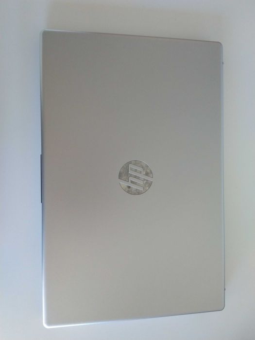 Portátil HP, Ryzen 5 7520U, 16GB RAM, com garantia