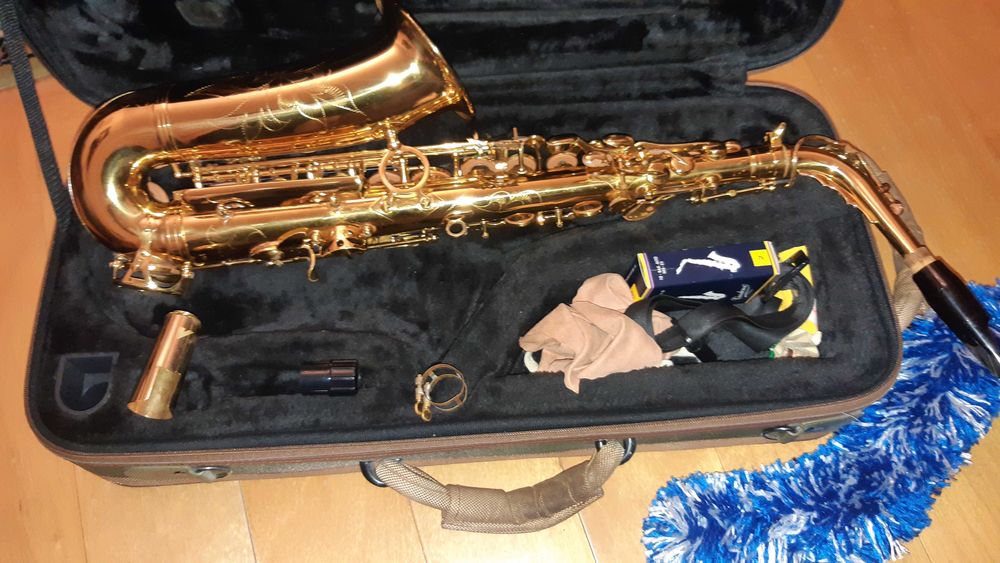 Saxofone: Alto "Arnolds & Sons " AAS - 110 Germany