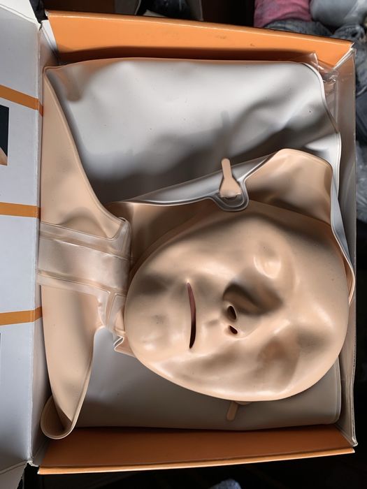 Манекен для серцево-легеневої реанімації Mini Anne