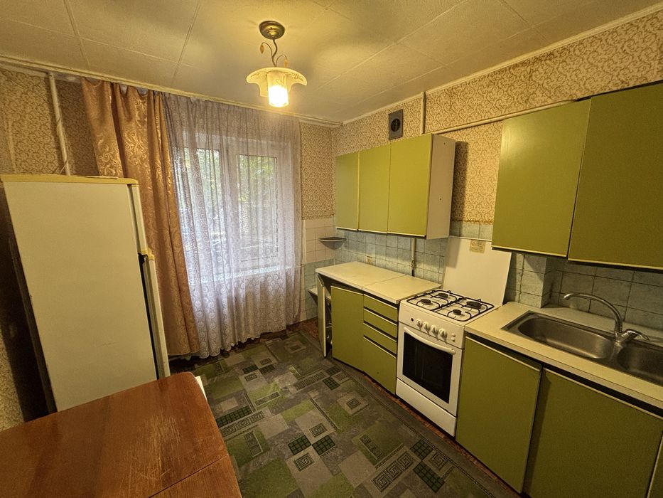 Продам 2к Левобережный 3 с большой кухней