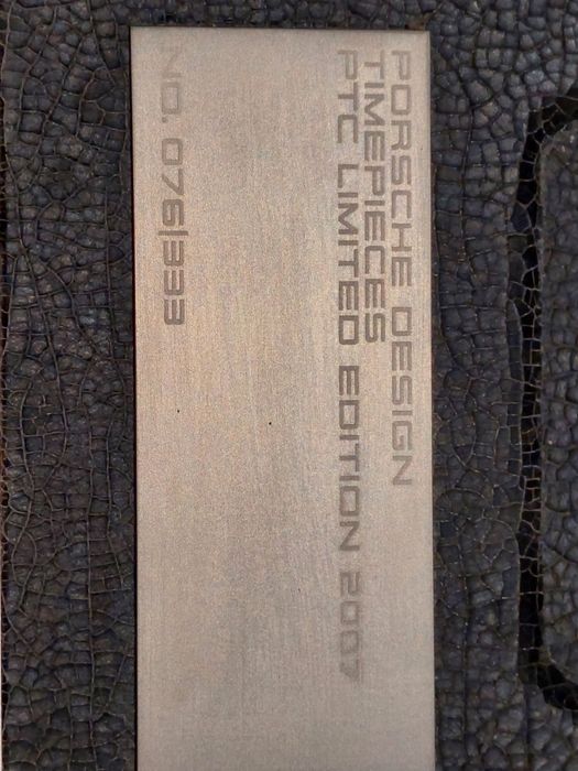 Relogio PORSCHE DESIGN, modelo Dashboard, série limitada