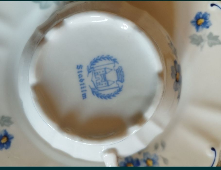 Filiżanka Trio sygnowana Stablim