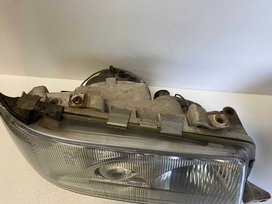 Audi 80 B4 Lampy przód Soczewka! Oryginał! Bardzo Ładne!