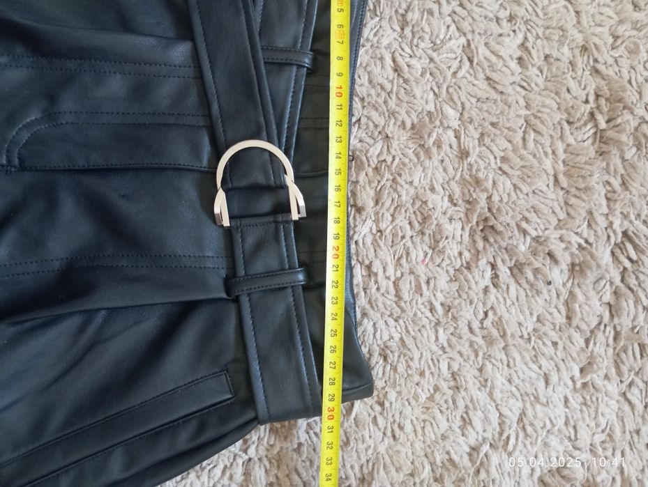 Шорты  из экокожи на девушку р .S (34)