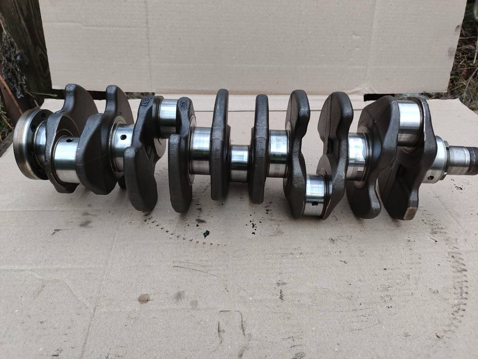 Деталі двигуна WV Crafter