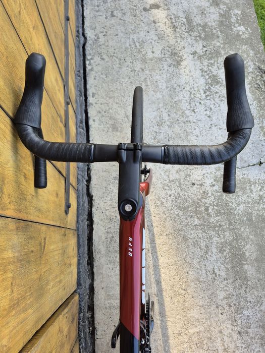 Велосипед шосейний Giant Defy endurance 2025p.