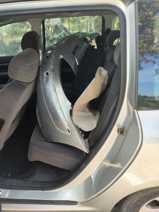 Peugeot 307 batida — photo 2