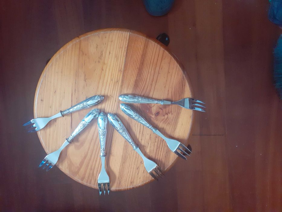 Conjunto de 6 Garfos de Sobremesa em prata Portuguesa