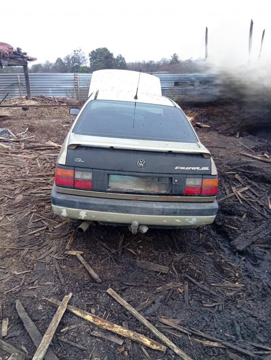 Розборка Volkswagen Passat B3 GL 1.8 інжектор бензин седан фольцваген