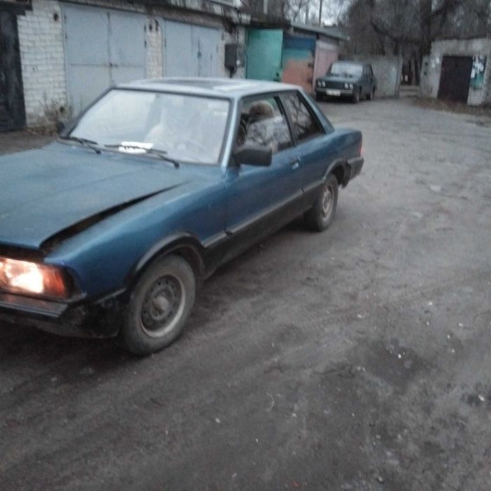 Автомобиль  FORD