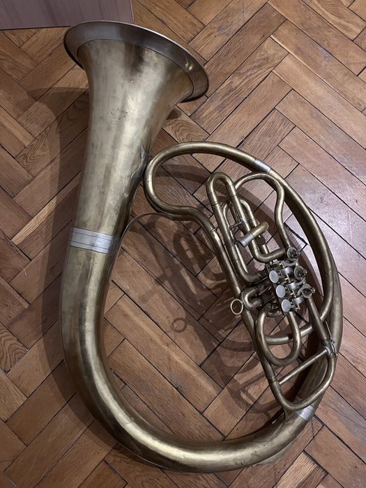Tuba helikon Bb Stowassera