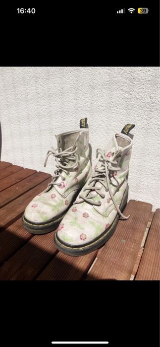 Oryginalne buty Martens w kwiaty rozmiar 38