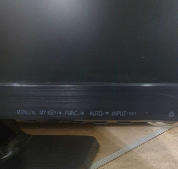 Монитор 19" LG Electronics 19EN33S-B смотрите описание