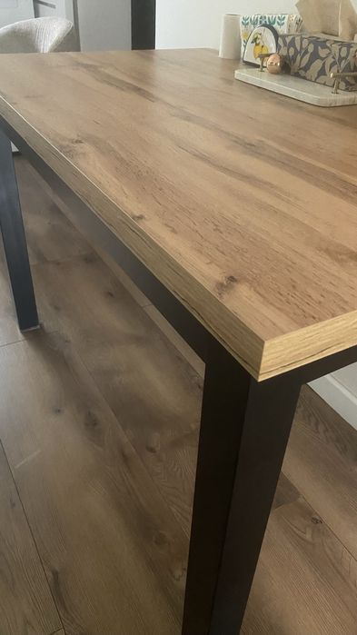 Stół 70x120cm i 5 krzeseł