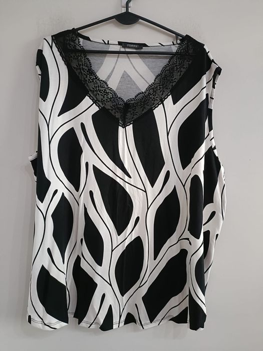 Bluzka na szerokich ramiączkach plus size dekolt koronka