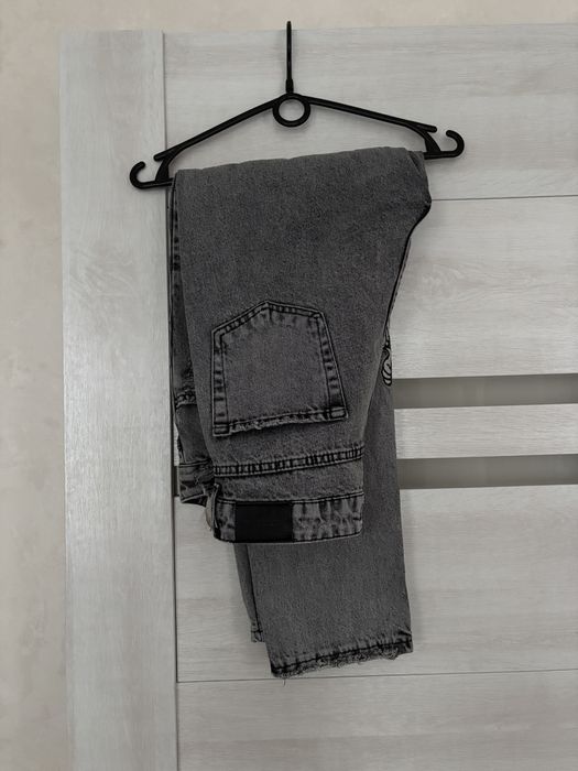 Джинси МОМ від Zara