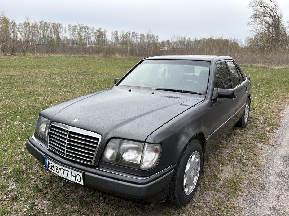 Mercedes-Benz E-Class 1990