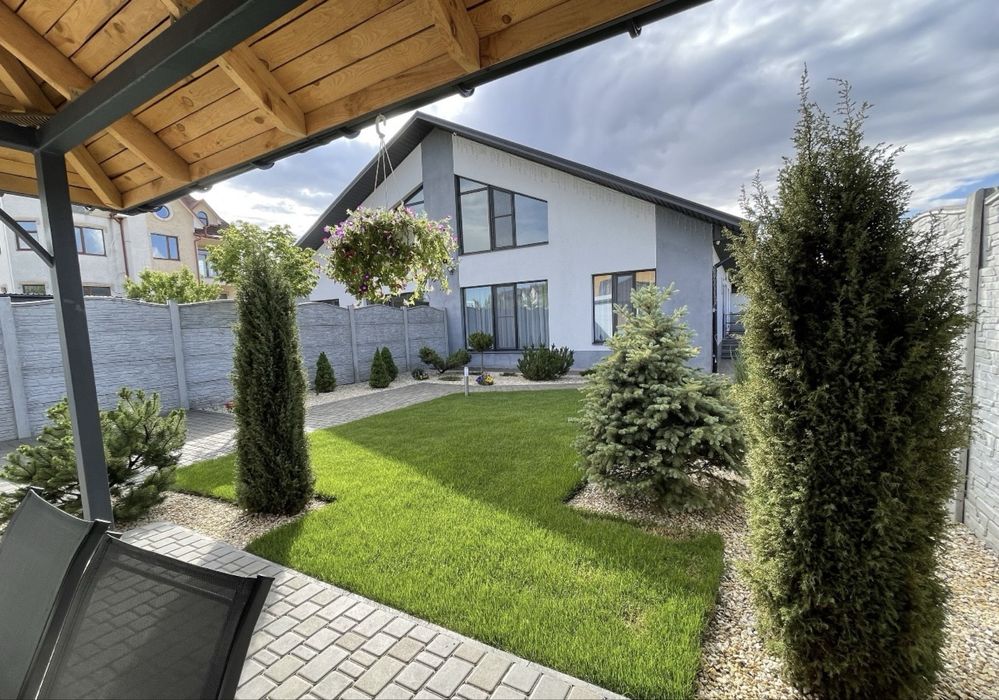 Дом 355 м² в закрытом коттеджном посёлке, 7 соток