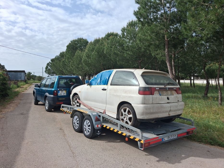Serviços de  transporte de viaturas