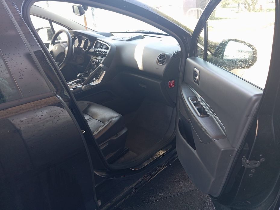 Carro Peugeot 3008