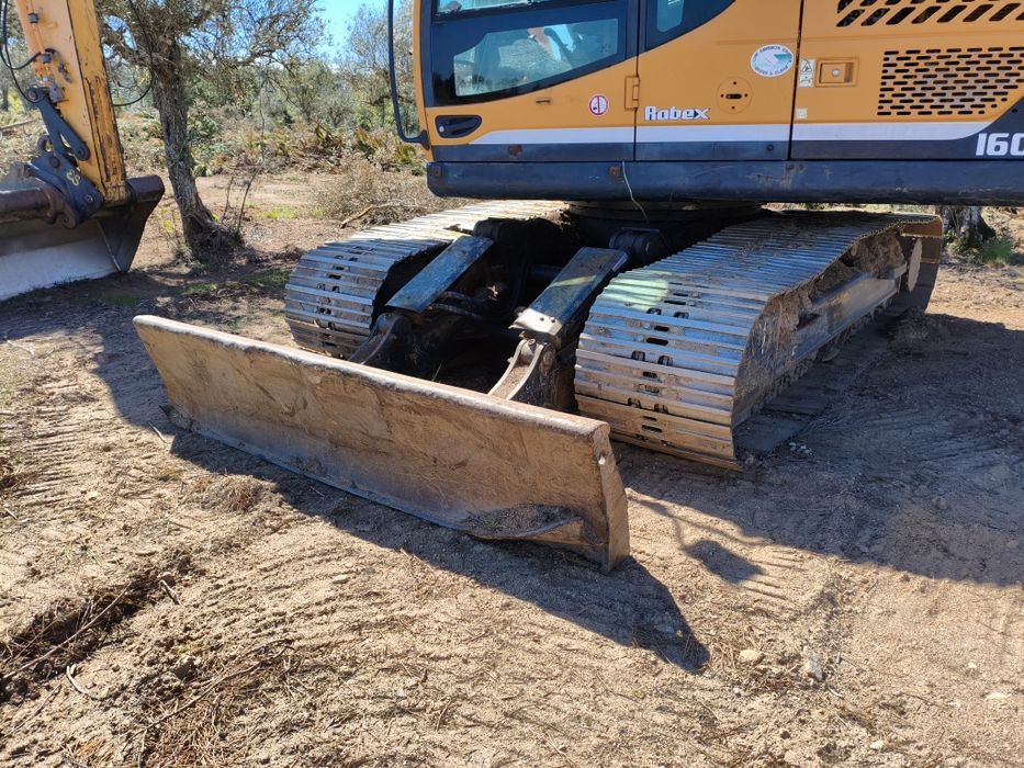 Giratoria  18,8 t Hyundai Robex 160 LC-9A 2016 C/ Lamina 5120 horas
