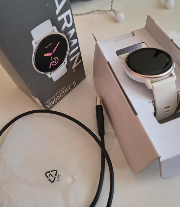 Zegarek sportowy Garmin Vivoactive 5. Nowoczesny