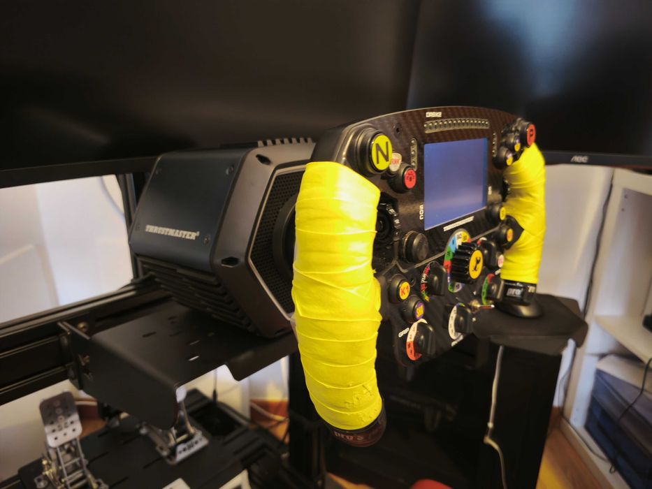 T818 Direct Drive Thrustmaster + SF1000 Ferrari Wheel