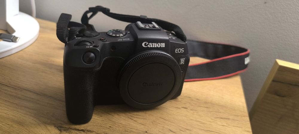 Canon EOS RP stan idealny