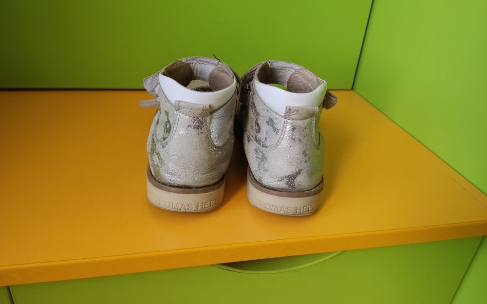 Ортопедичні босоніжки р.35