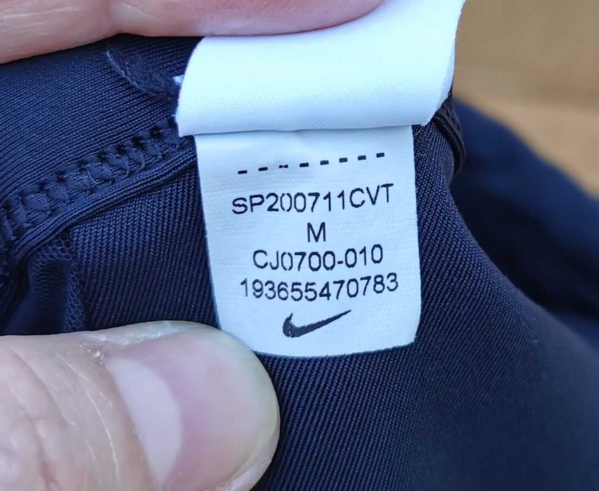 Спортивний топ Nike AIR SWOOSH бюстгальтер Оригінал M