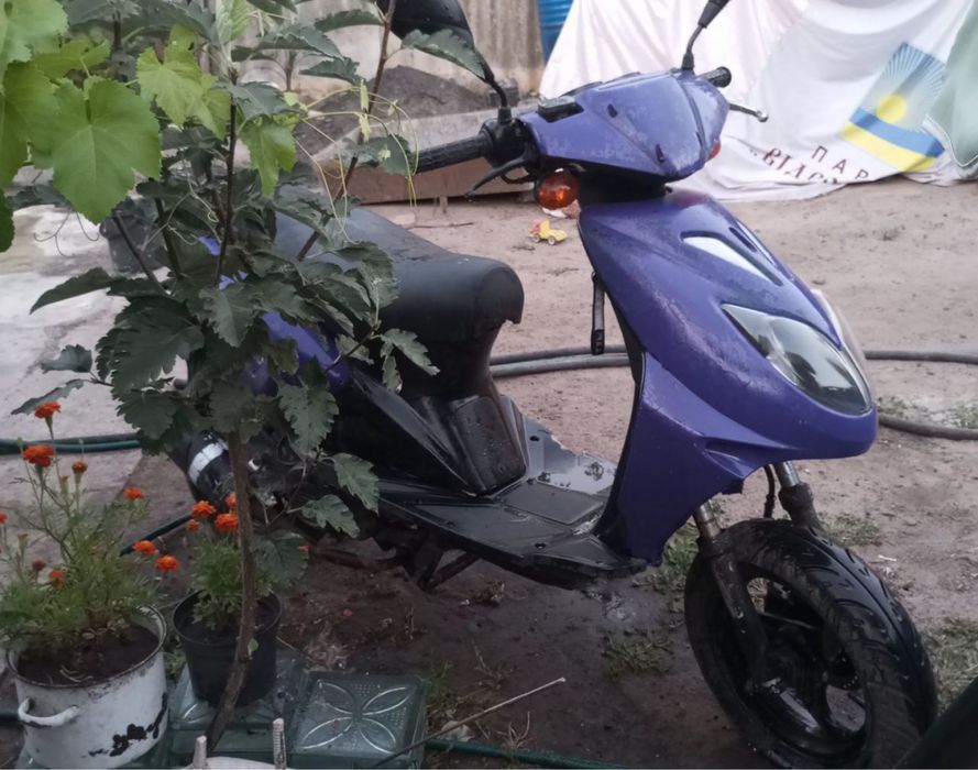Продам скутер. Торг уместен