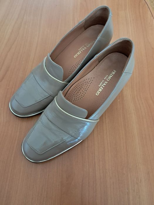 Жіночі мешти майже нові польського виробництва  каблук заввишки 6 см