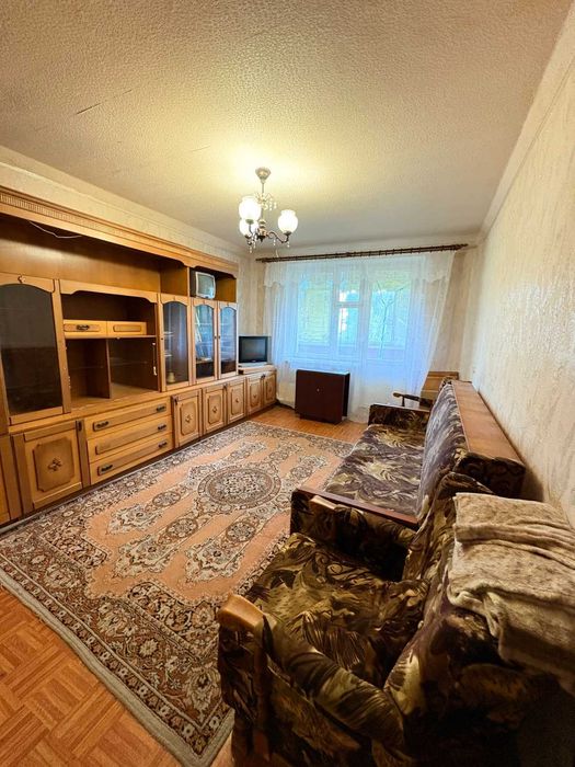 Продаж 2х кімнатної квартири з великою кухнею / молодіжний