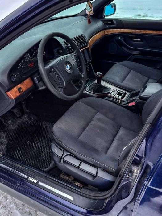 BMW 525i 2.5 красуня E39 1997 рв