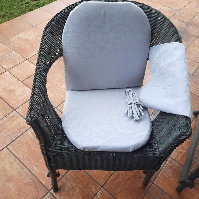 Poduszki ogrodowe, na balkon, taras 40x40, 2 sztuki. Negocjacja ceny.