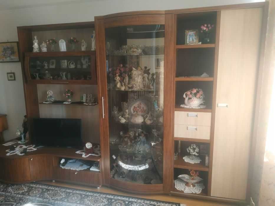 Стінка фабрики "Нова"