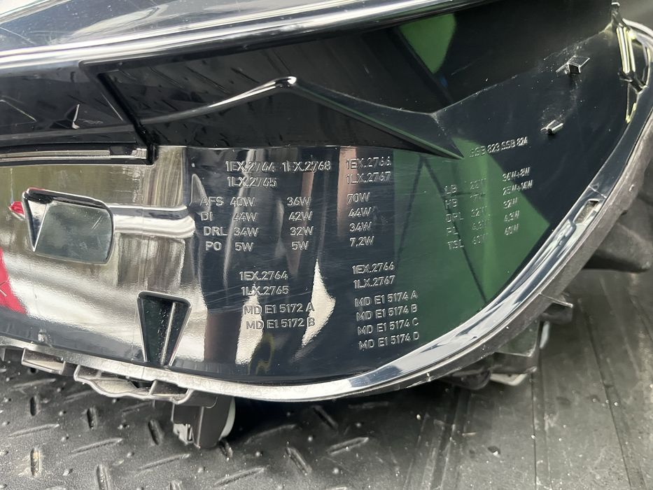 BMW IX laser фара ліва 5A3CEA1- 04