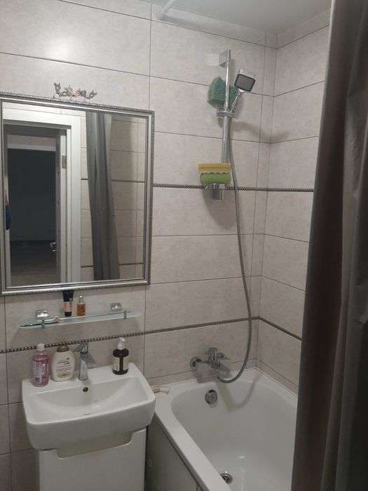 Здаєтьсяw в оренду простора 3-кімнатна квартира