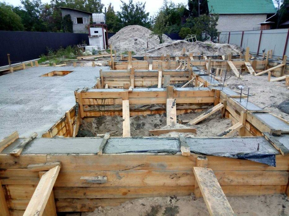 Монолітні роботи,  монолит, монолітчики