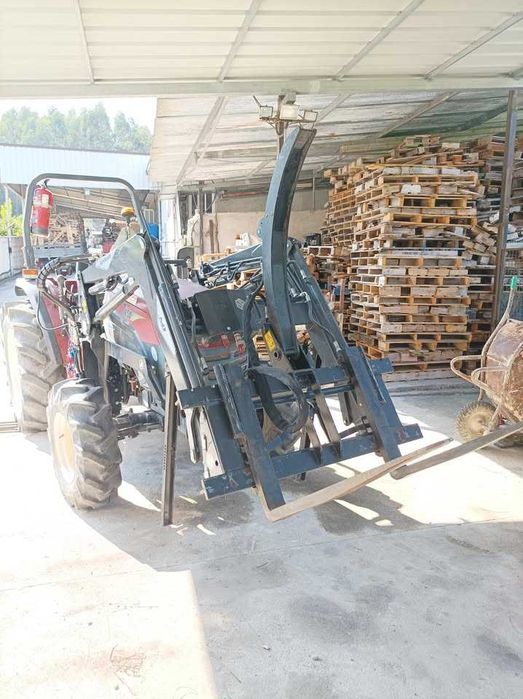 Carregador frontal M1 p/a trator TYM