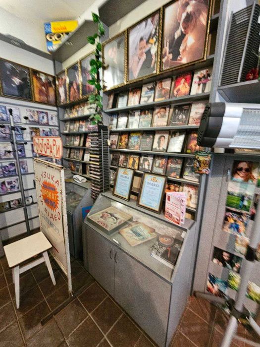 Комерція навпроти Велесу 2пов 12м2