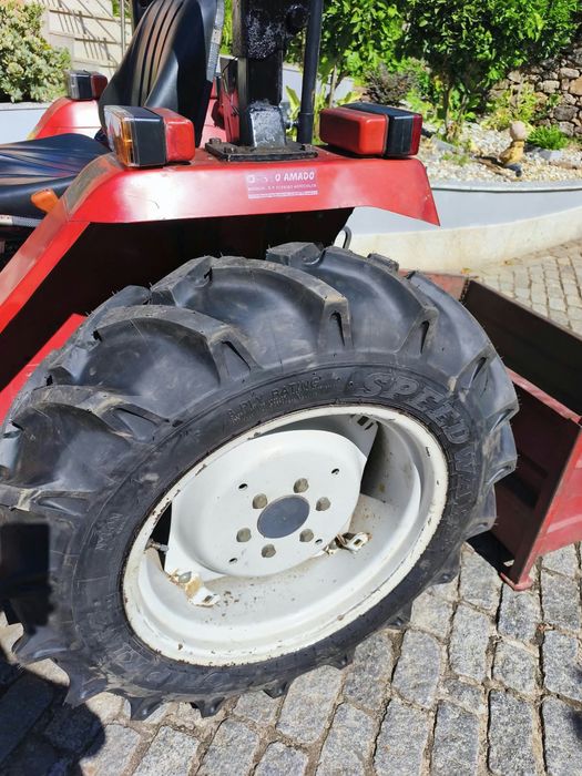 Trator Shibaura S325