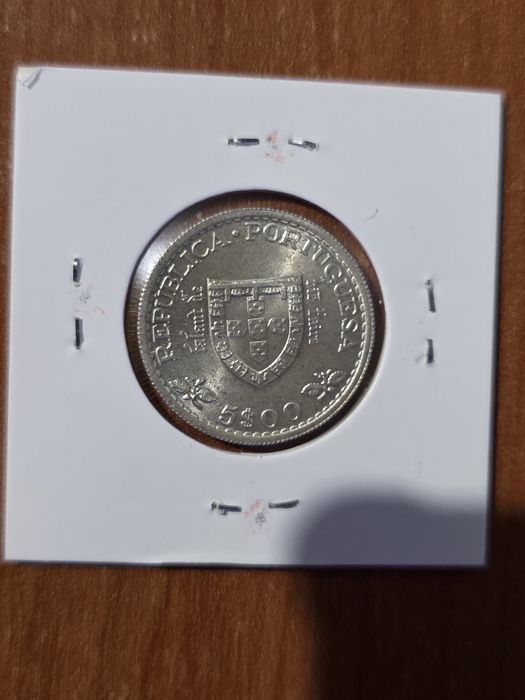 Moeda portuguesa  de 5 escudos de 1960