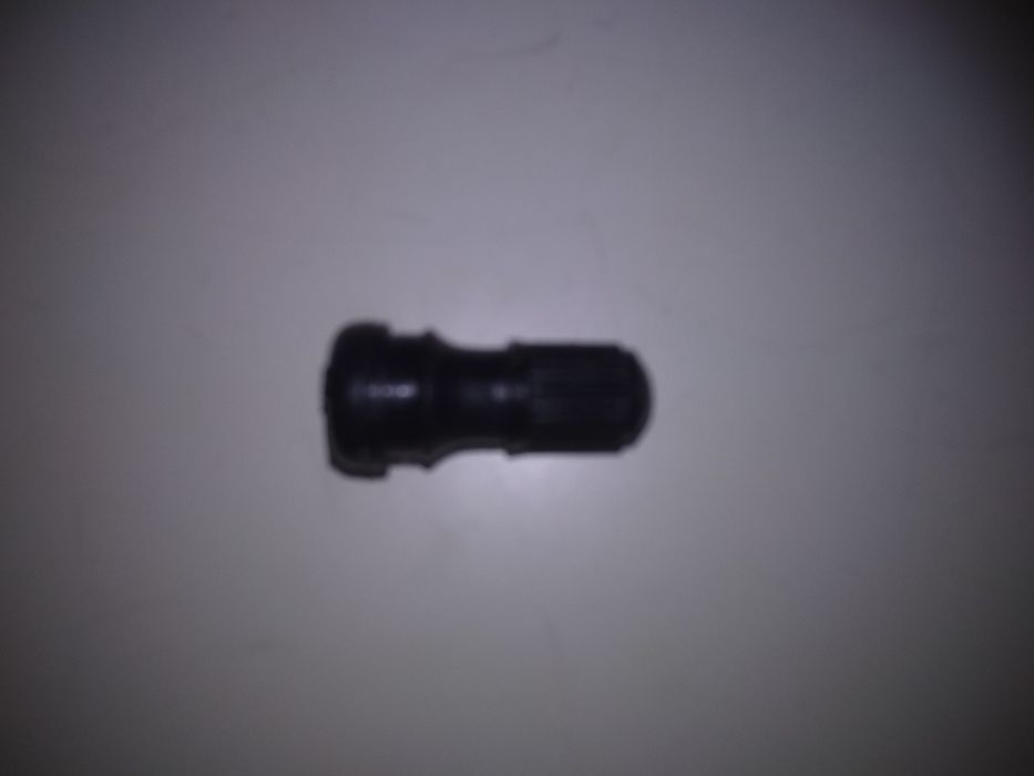 Штуцер вентиль сосок клапан колеса  безкамерної шини електросамокату