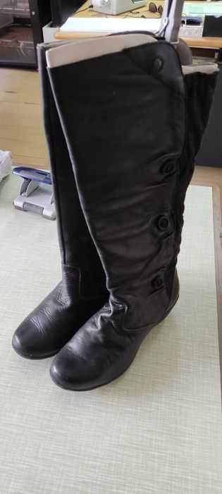 3 Pares de botas senhora cano alto nº39