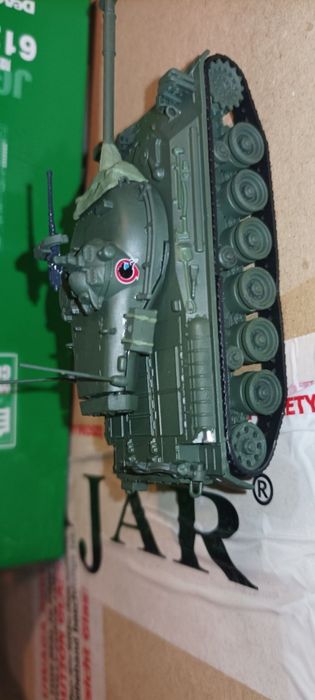 Model podstawowego czołgu  japońskiegoi  Type 61 Deagostini