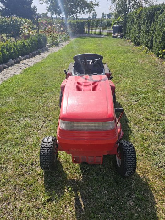 Traktorek do trawy Gutbrod